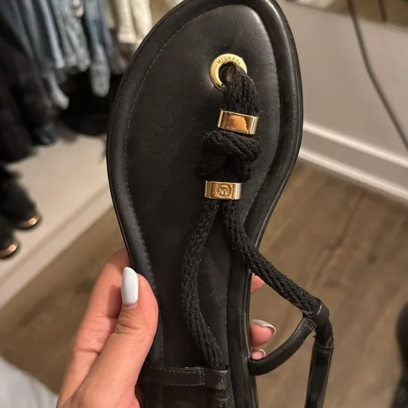 Sandals - Picture 2 of 3